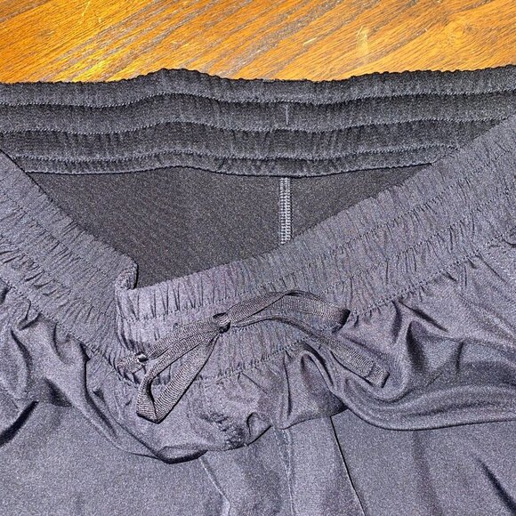 The North Face Black Drawstring Shorts - Picture 7 of 12